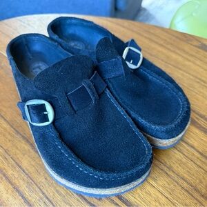 Birkenstock Buckley Black Clogs